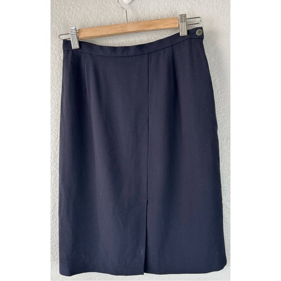 Georgio Armani Vintage Picnic Skirt, 26” Waist / Small - Picture 11 of 14